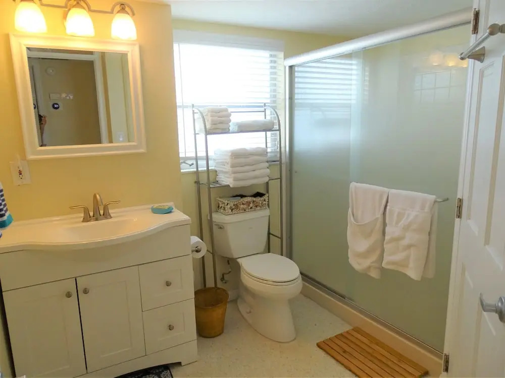 Village West 101 1 Bedroom 1 Bathroom Apts