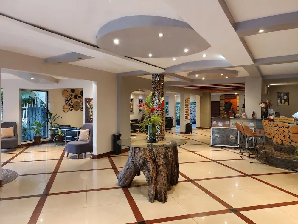 Отель Fairway Hotel & Spa