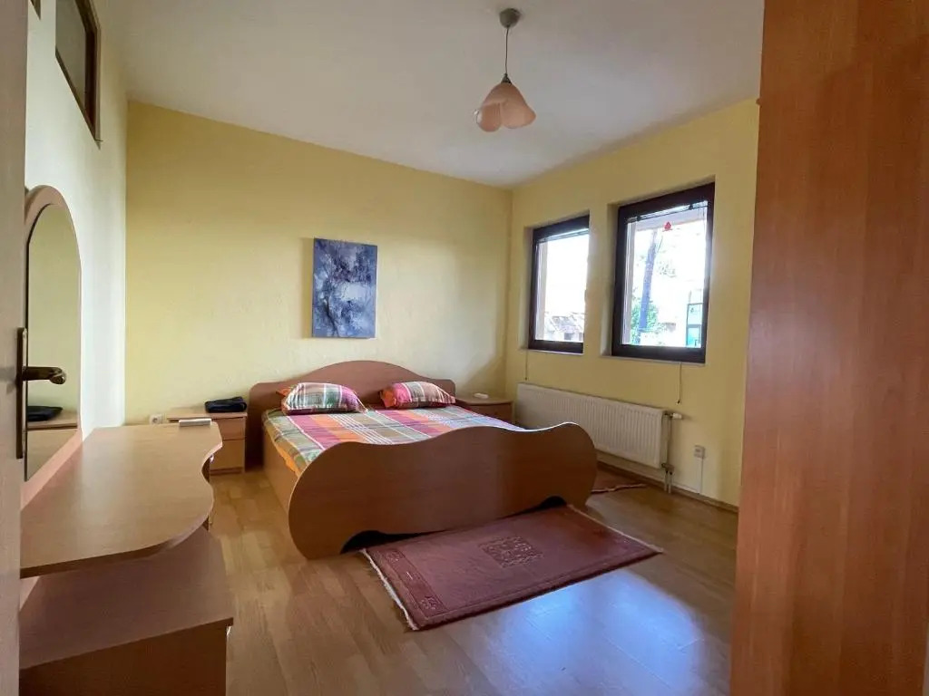 Huge Apartment with a Garden in the City Center