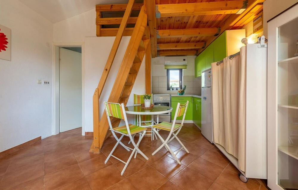 Beautiful Apartment in Vir With Wifi