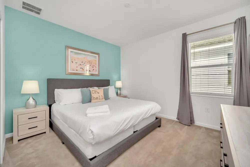 Stunning Bright Family Home Sleeps 25 Bl102