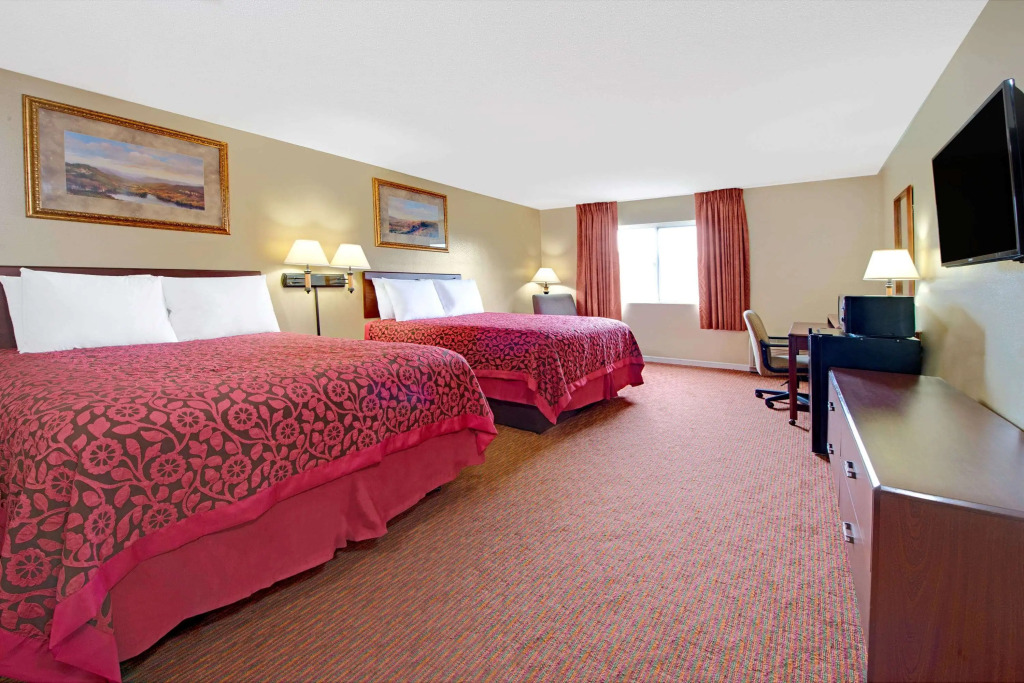 Days Inn by Wyndham St. Louis/Westport MO