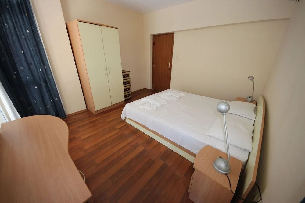 ELIT 2 APART HOTEL