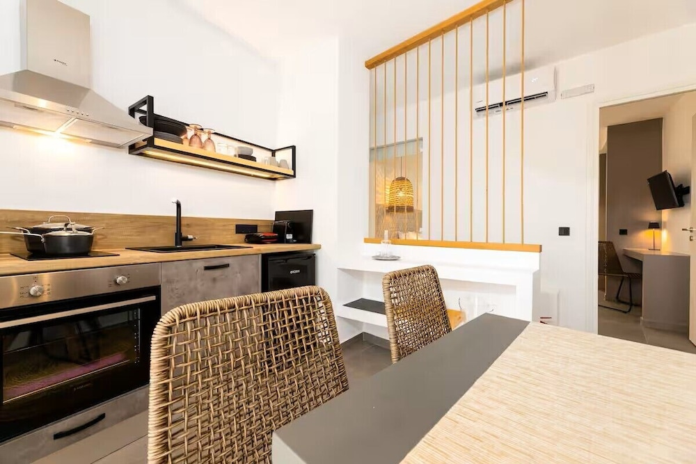 LOFTS the summer village apartments