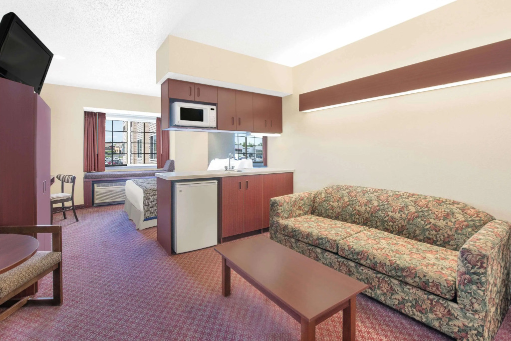 Microtel Inn & Suites by Wyndham Hamburg