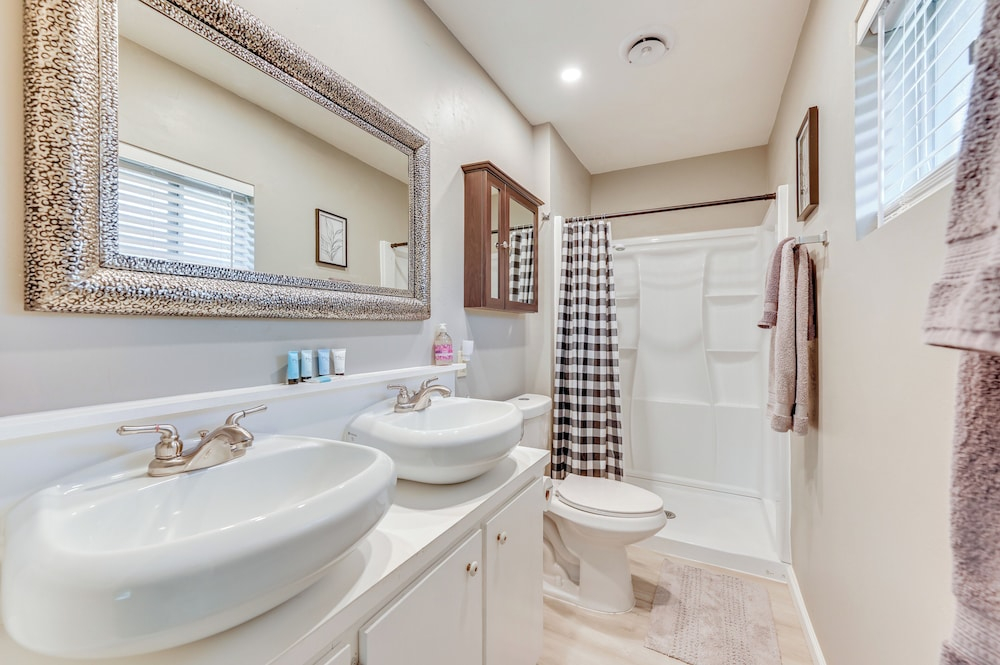 Pet-friendly Camp Verde Home w/ Gas Grill!