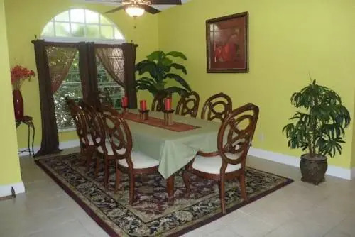 Villa Tropica