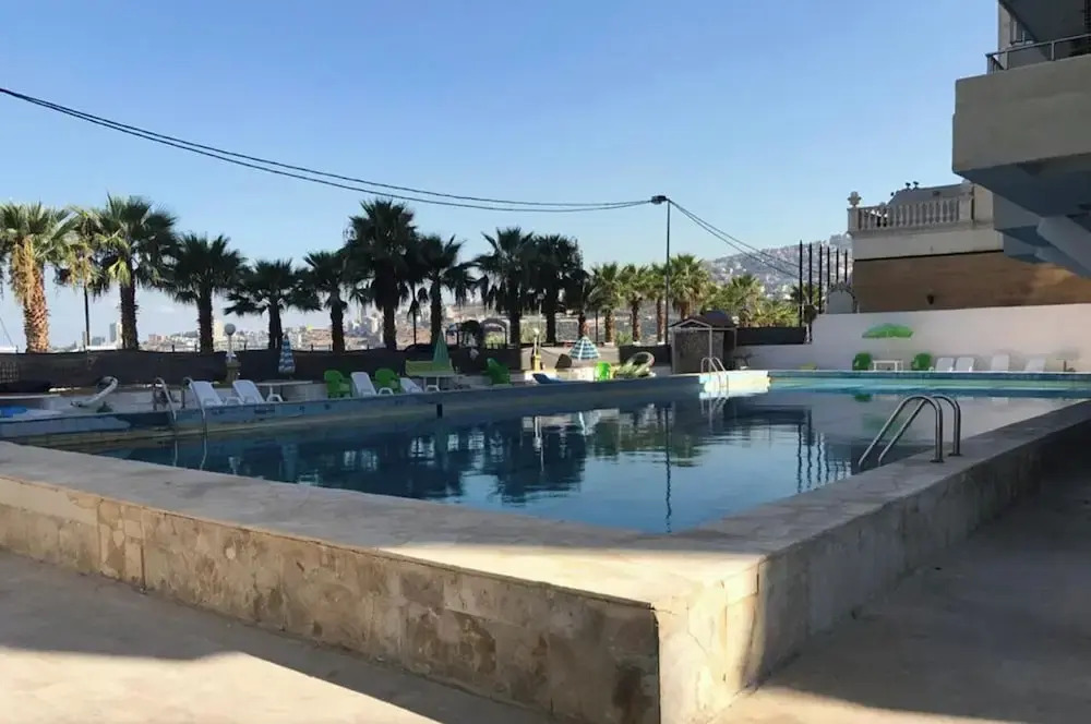 Apartment in Jounieh, sea View, 6th Floor, Wifi