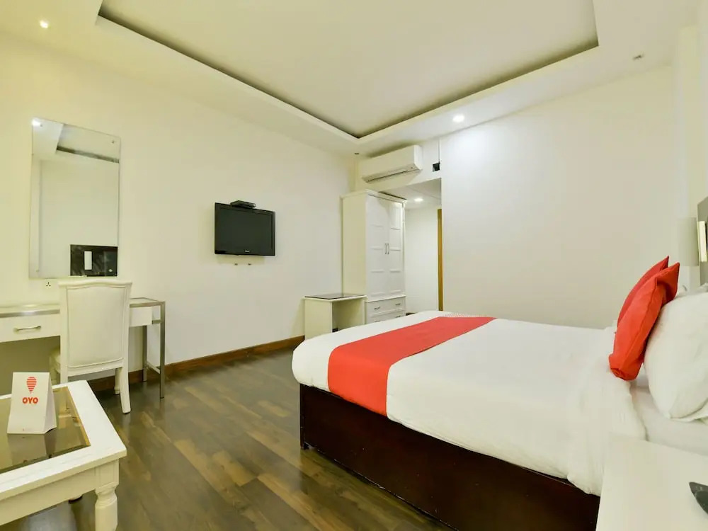 OYO 15092 Kavitha International