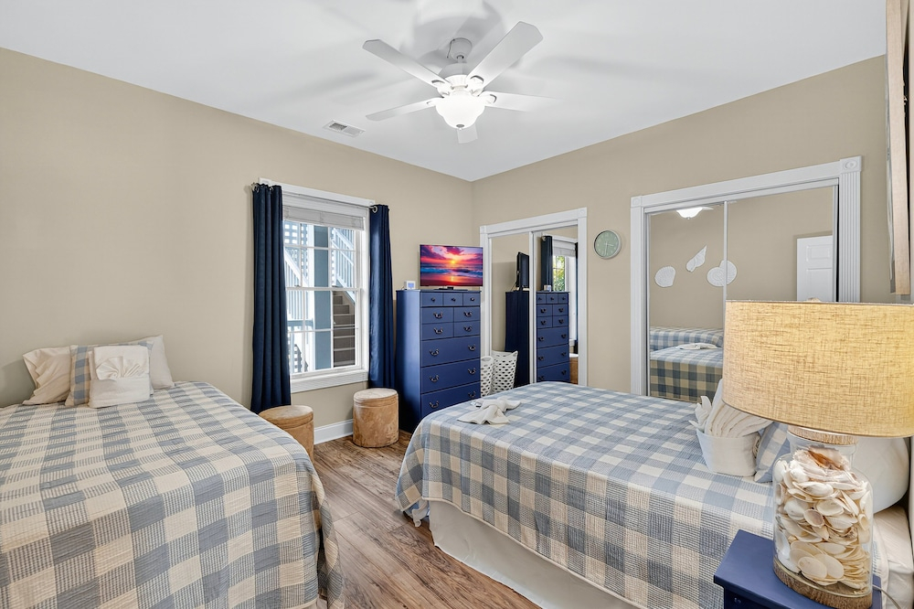 Magnolia Pointe Luster Leaf 4882-202