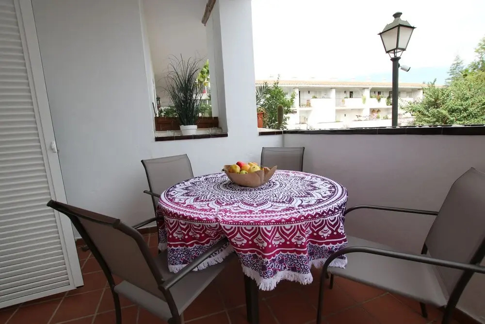 1 Bed - Sleeps 4 - Pool - Golf Resort
