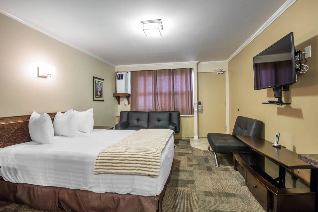 Econo Lodge Inn & Suites City Centre