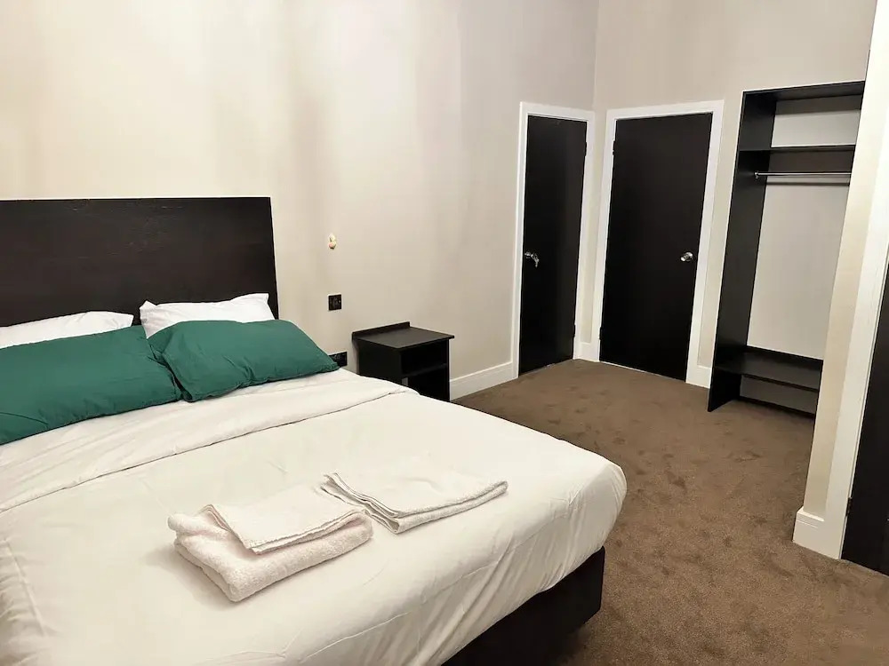 Green Ariana Hotel - near Wembley and central London