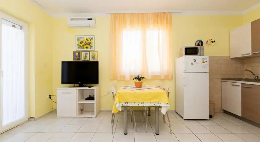 Star Apartments