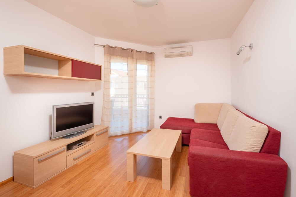 Villa Tucepi Apartments