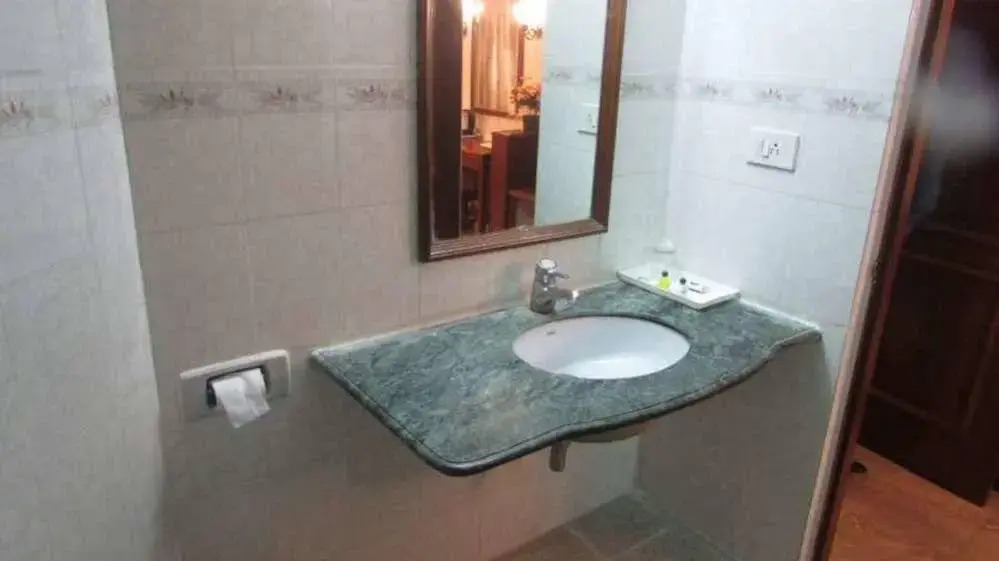Sovereign Hotel