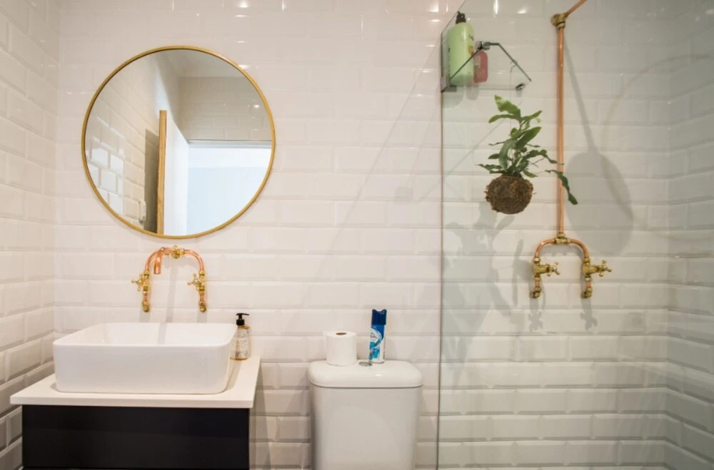 Newly Renovated Top Floor Studio Apartment In Gardens