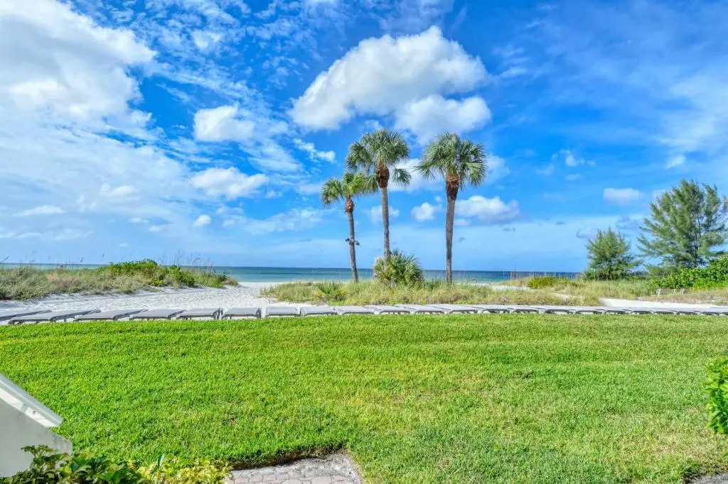 LaPlaya 106A Beach front Just steps to the white sand and turquoise Gulf of Mexico