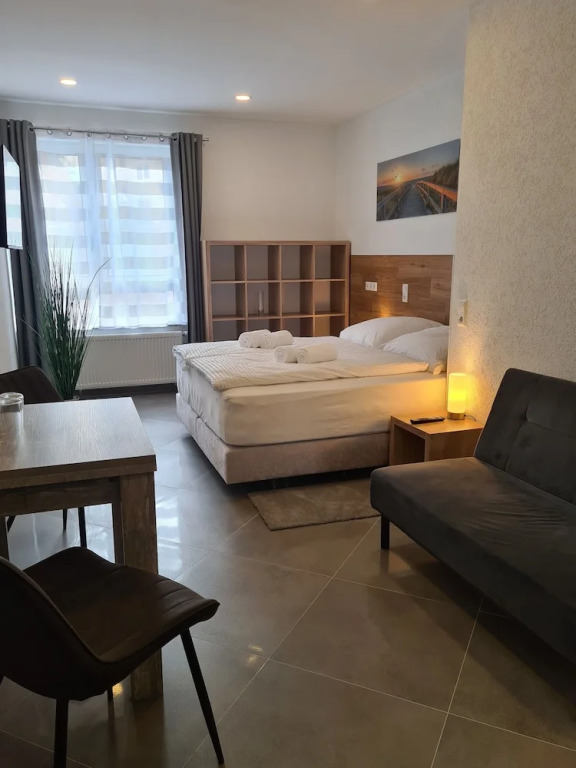WellandHome Aalen - 6 Rooms