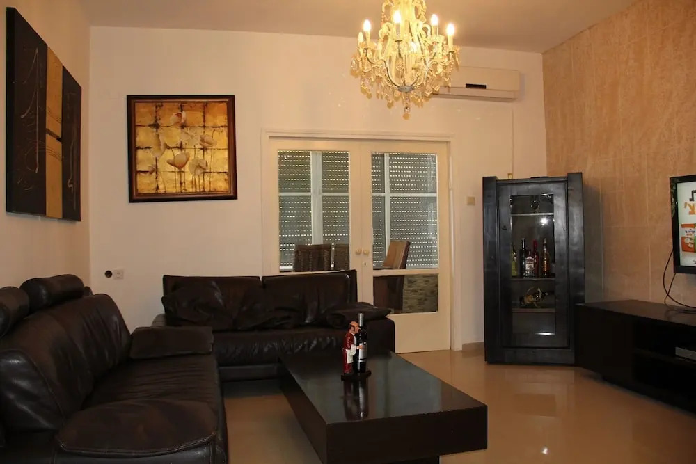 GK Apartments - Bialik 11