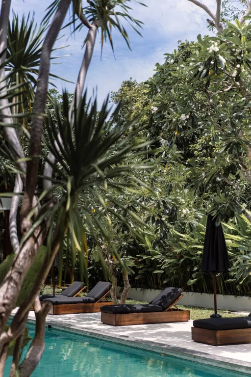 Villa Amara Pradi - 550m to Petitenget Beach
