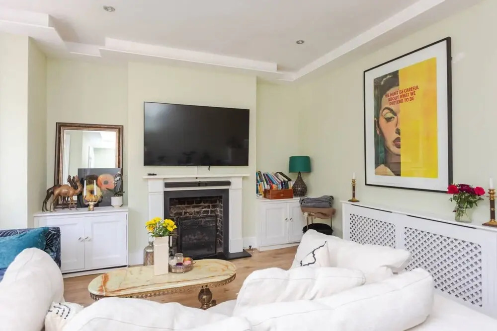 Stunning 2 Bedroom Apartment in Maida Vale With a Garden