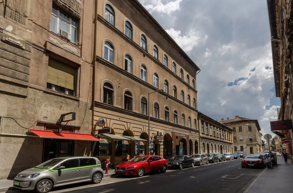 Perilla Apartment