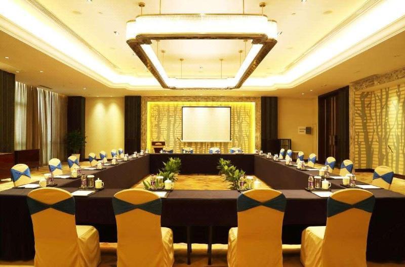 Hangzhou Bay Universal Hotel