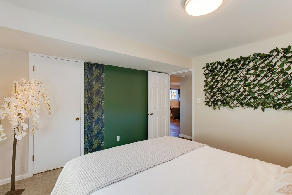 Work & Play Near Old Town Arvada: Pets Welcome!