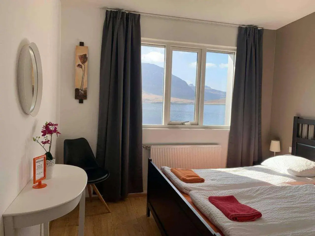 Stöð Guesthouse and apartments