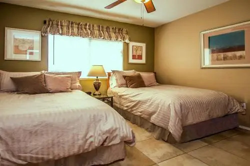 Private Resort Community Surrounded By Mountains w/3 Pool-Spa Complexes, ALL HEATED & OPEN 24/7/365!