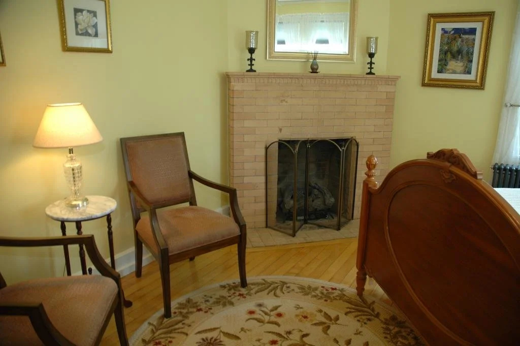 Yale Manor B&B & Yurt Glamping