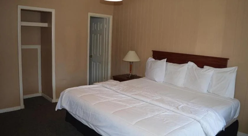 Parkview Motel