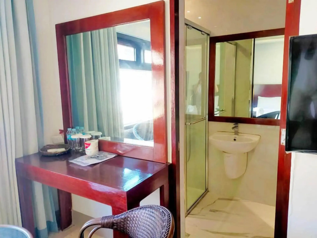 El Nido Beach Hotel
