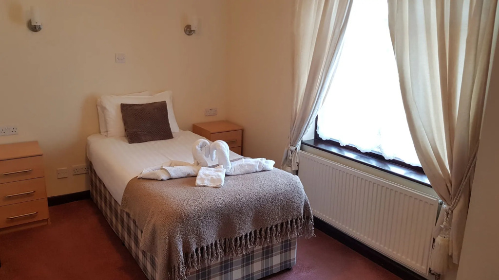 Aylesbray Lodge
