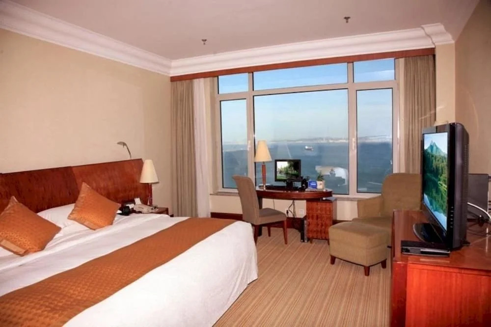 Weihai Blue Sky Hotel