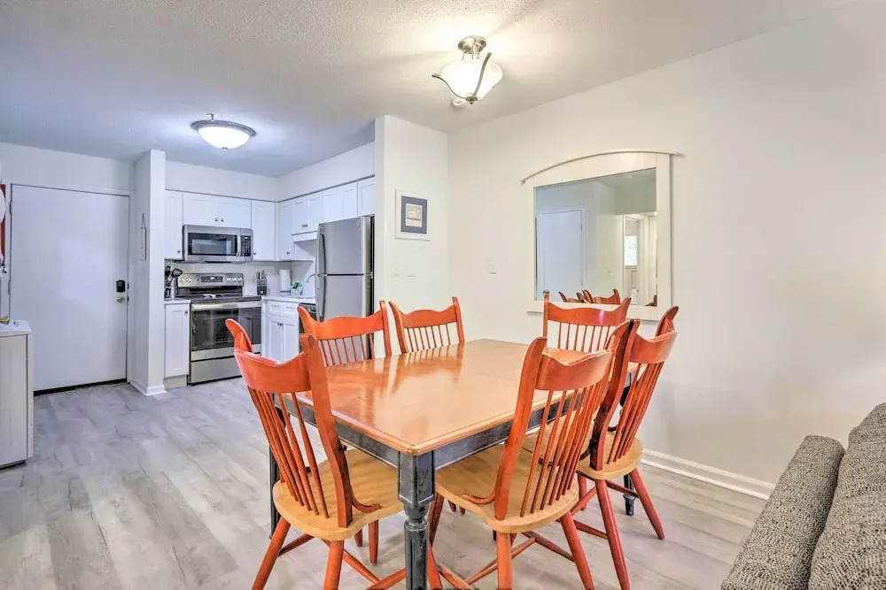 Hilton Head Condo: Pool, Hot Tub & Tennis Access!