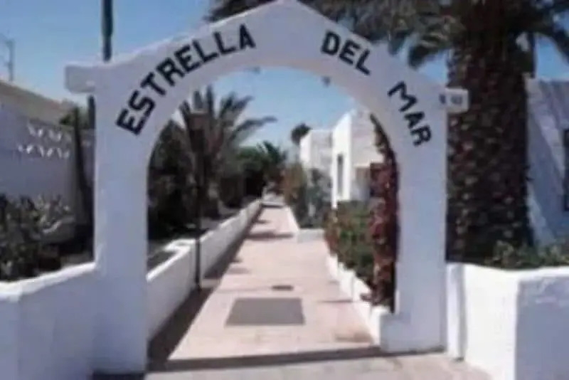 Estrella Del Mar 8. 1 Bedroom Villa with Pool and Gardens 300 metres from the beach