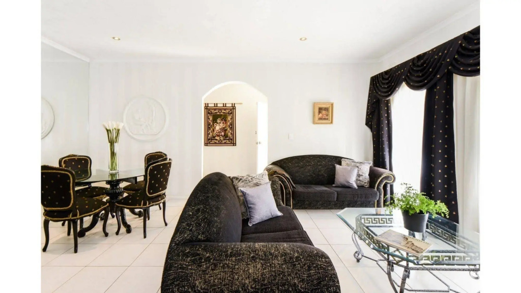 Boutique Stays - Brighton Rose