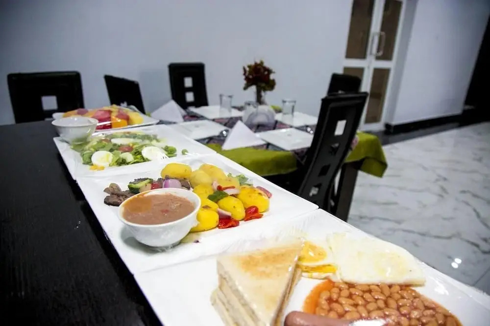 De Santiago Milan Hotel and Suites