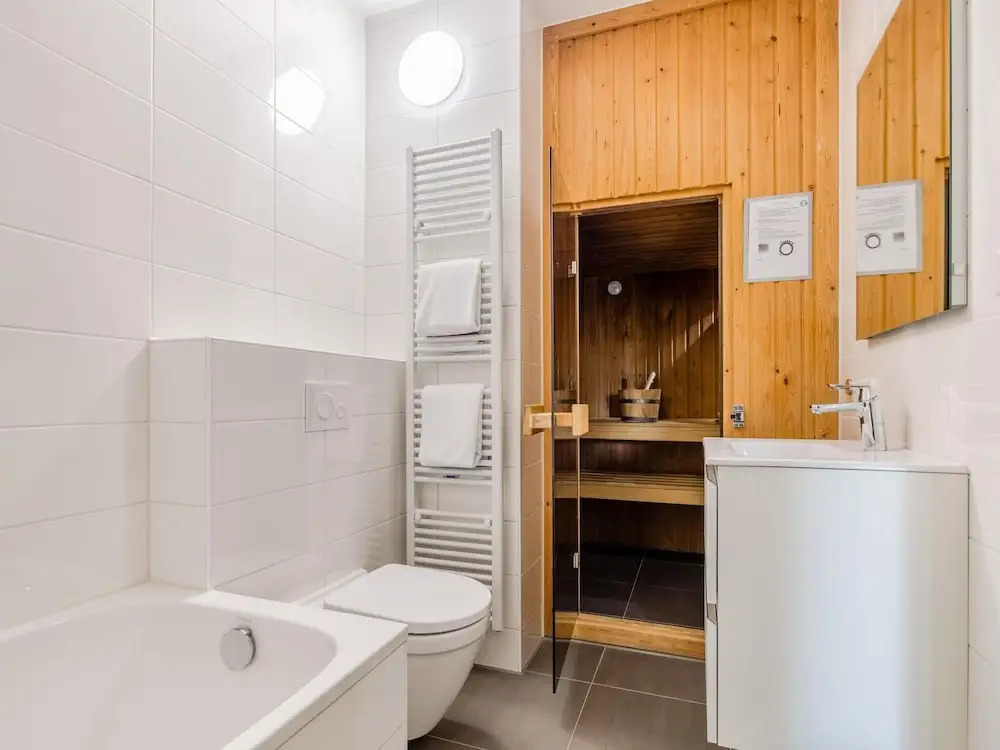 Villa in Banjaard Near Sandy North Sea Beach