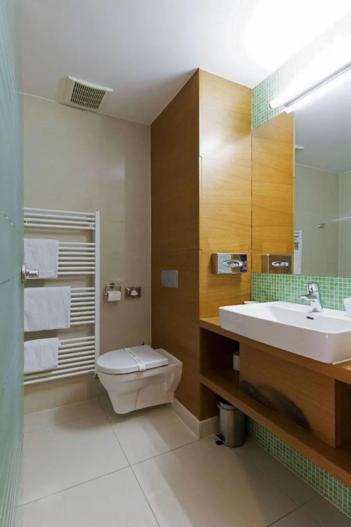 IMPIQ Hotel