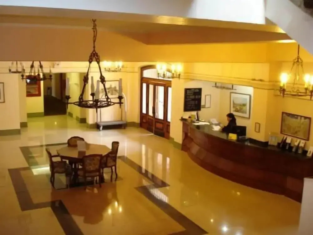 Hotel Francisco De Aguirre