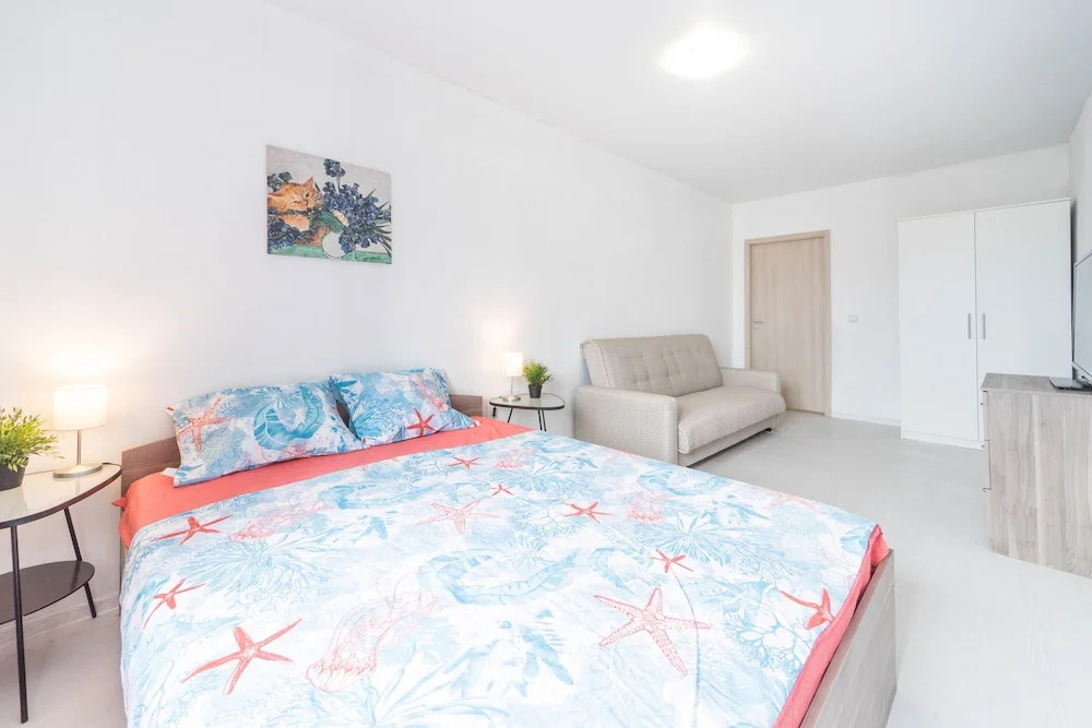 Hello Apartment on Vadima Shefnera 14