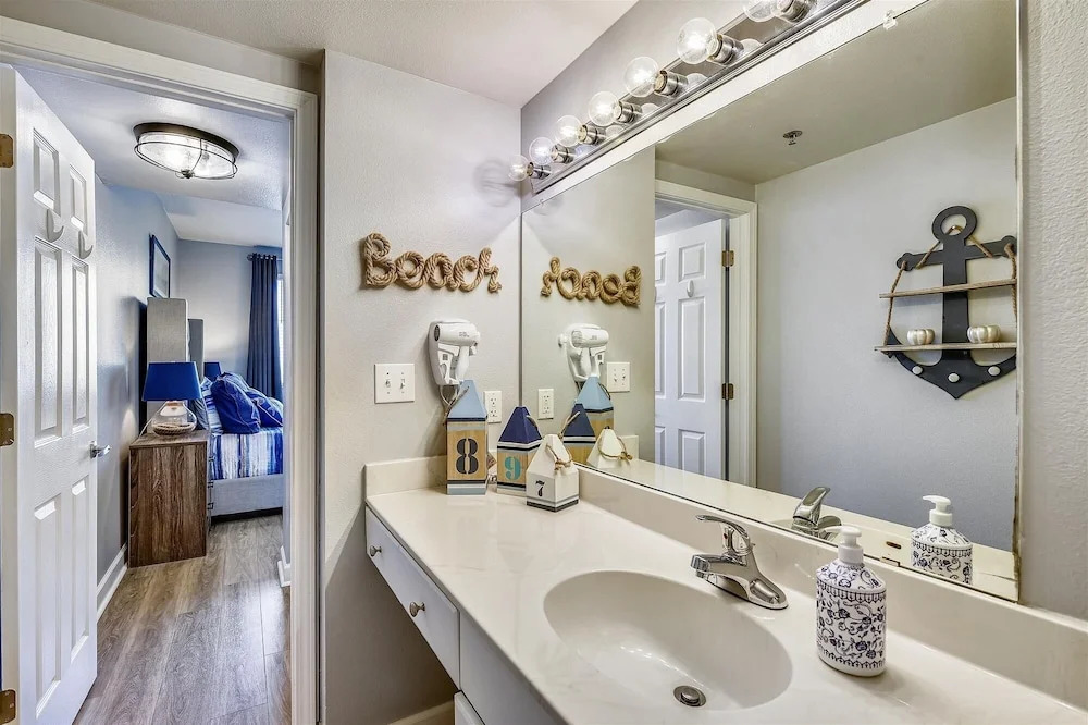 Shores of Panama 1011 - 1 Bedroom+Bunks . Free Fun! 1 Condo by RedAwning