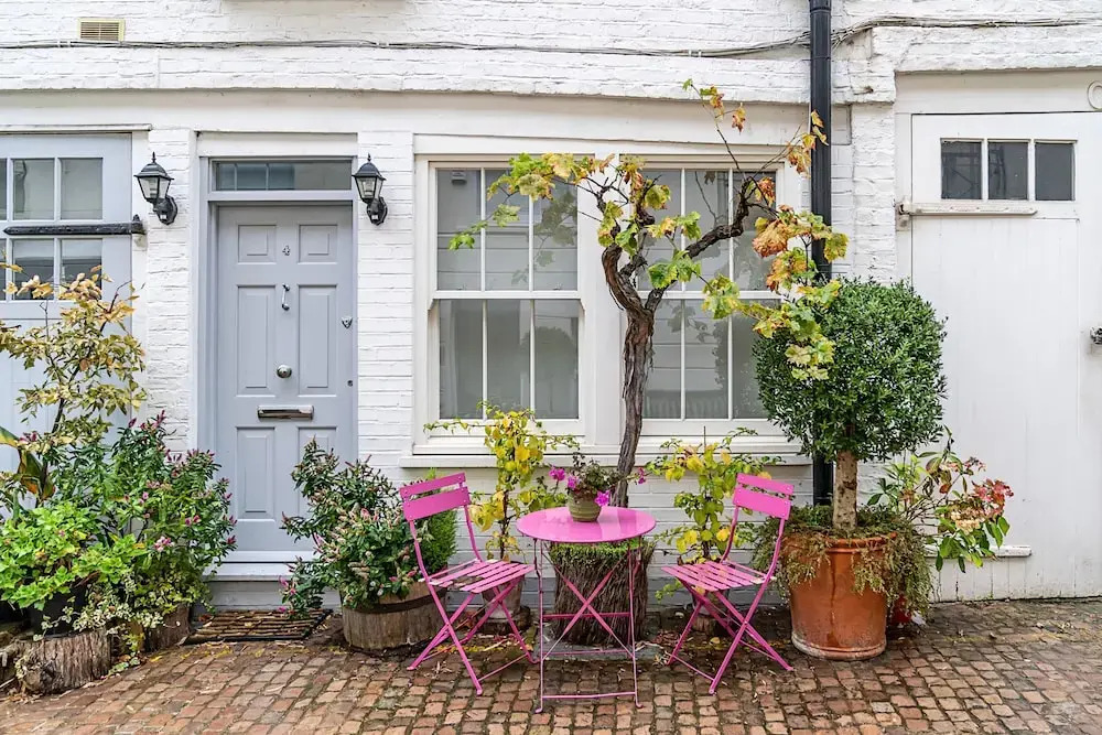 Stanhope Mews Style - 4sms