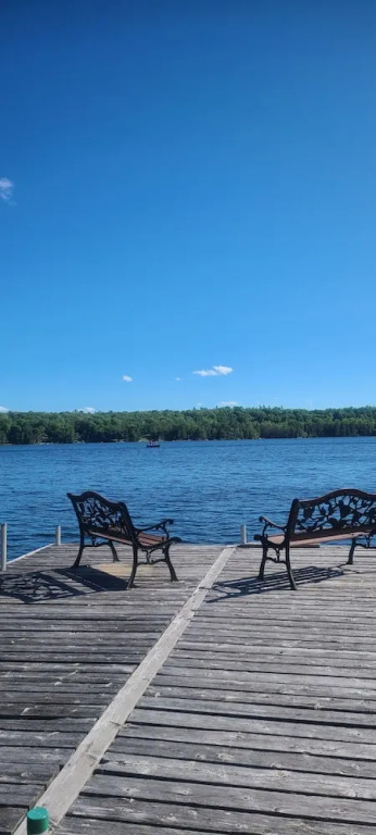 Westwind Inn on the Lake