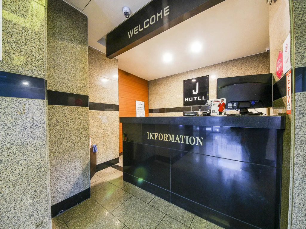 J Hotel Suwon