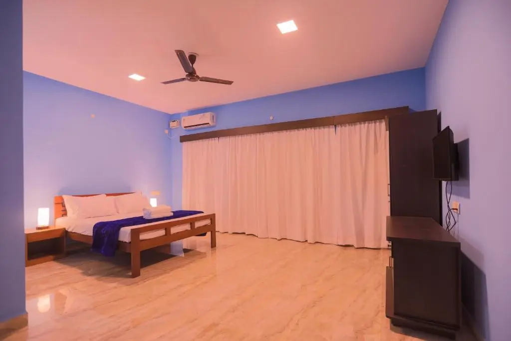 Pinnacle Mist , Calangute Beach Road