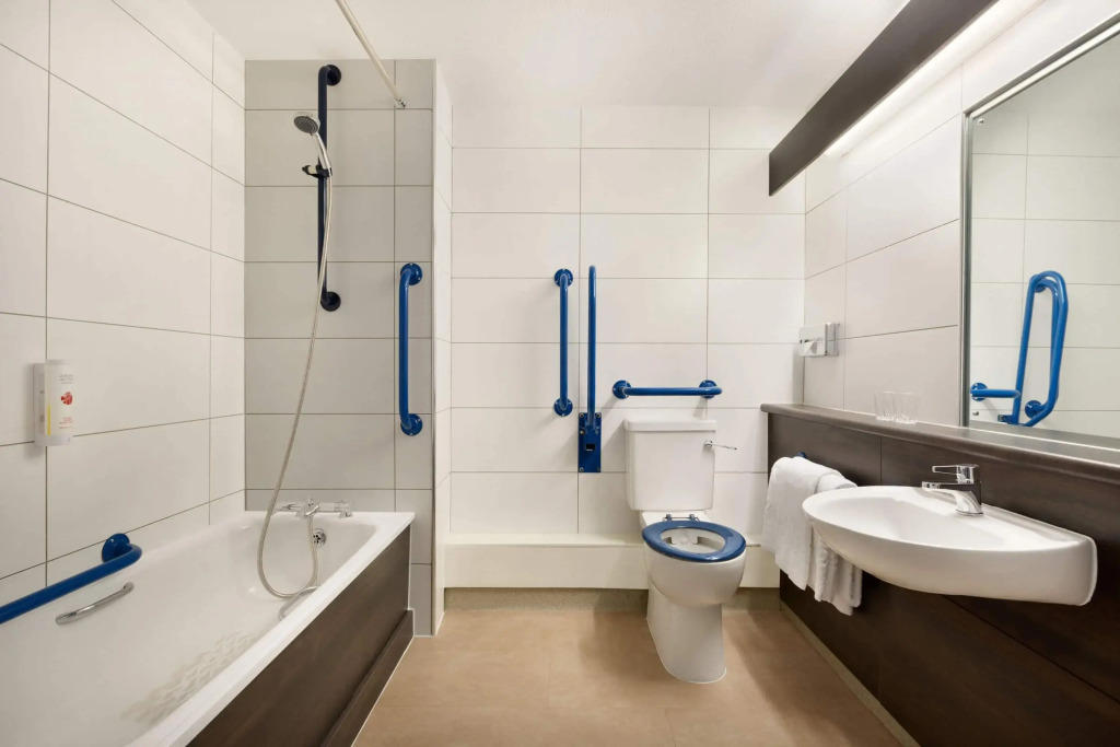 Ramada by Wyndham Bristol West